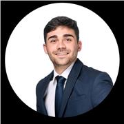 Consulente laureato in economia e specializzato in Finanza e Controllo di gestione, offre lezioni di excel base ed avanzato